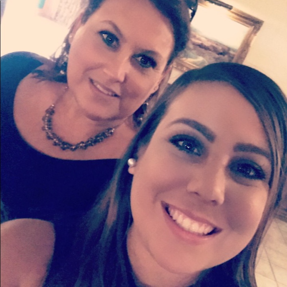 Meet your Posher, Julie